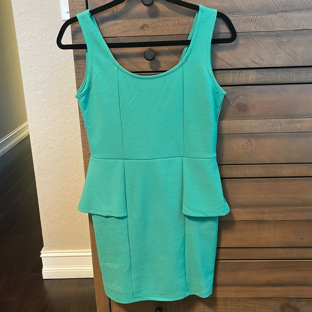Diva appared jade colored dress